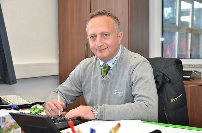 联系人 Oleksandr Kurolapnyk