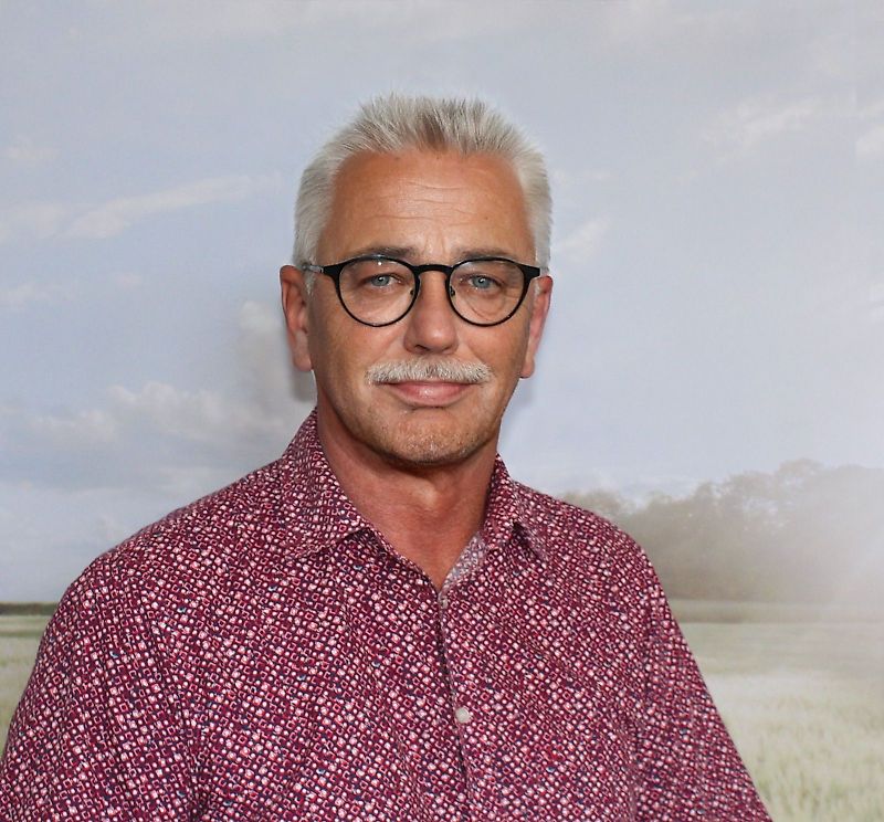 联系人 先生 Rainer Schölzke