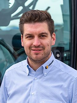 联系人 先生 Hans- Henning Müller