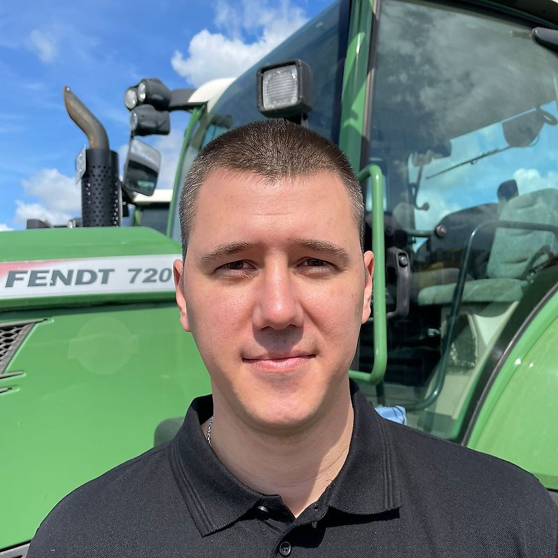 联系人 先生 Dorde Vukosavljevic